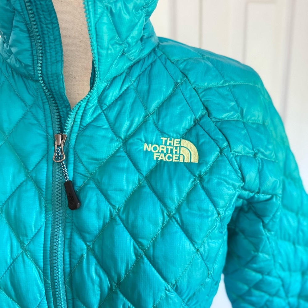The north face thermoball jacket size XS - Picture 5 of 13